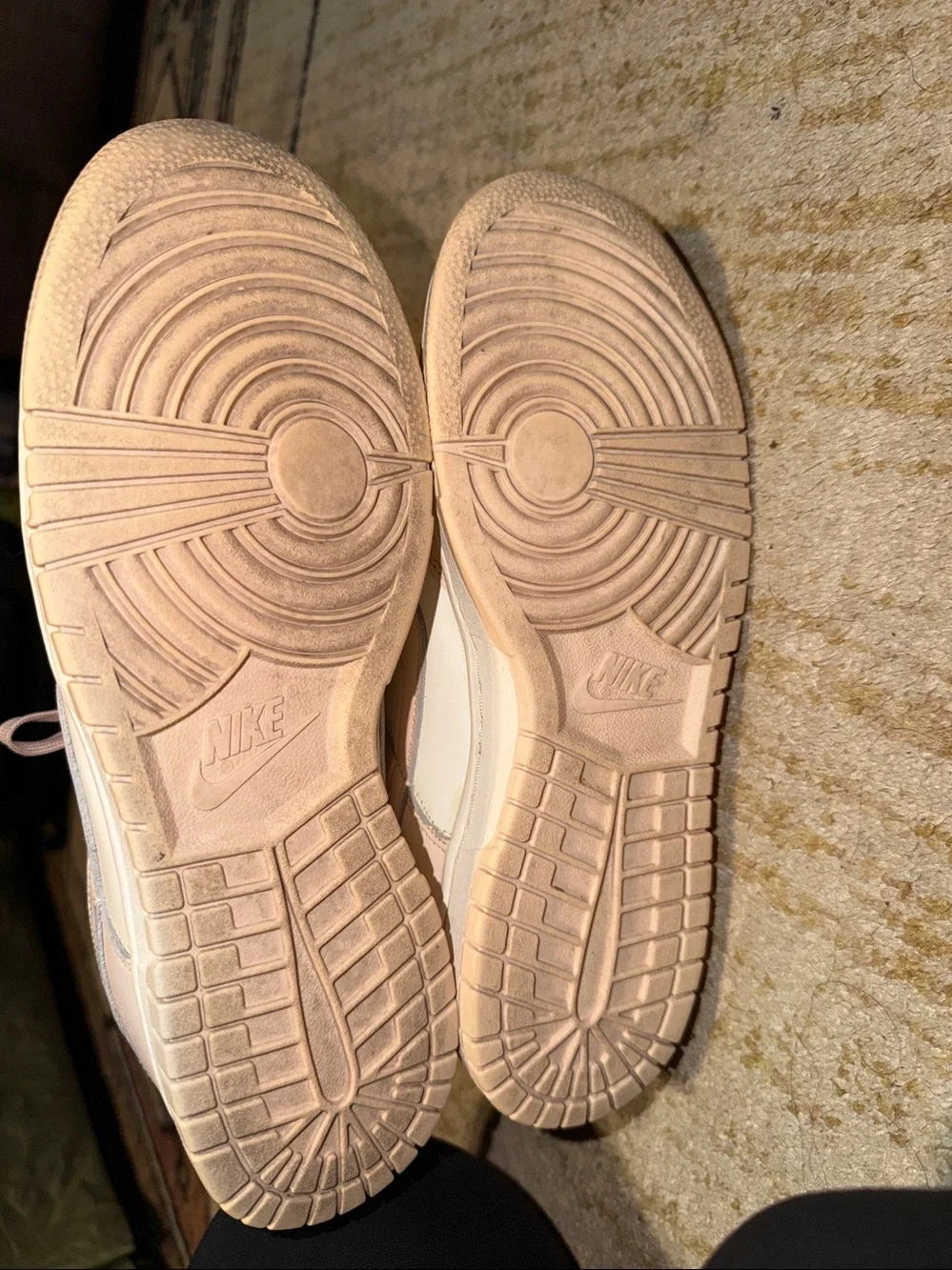 UNISEX NIKE DUNK LOW SNEAKERS